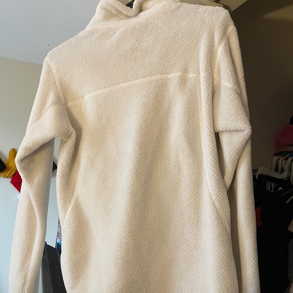 Cream/White Patagonia Quarter Fleece - Picture 3 of 4